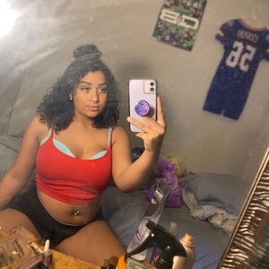 Meet your Posher, Sheena